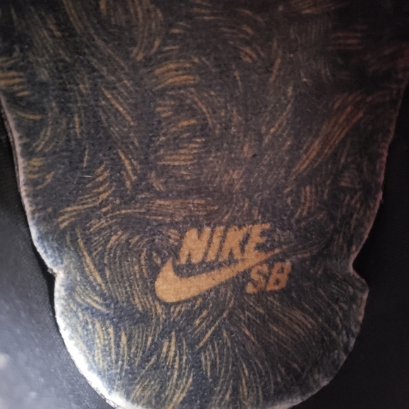 HP. Nike SB Zoom Air Sneakers - Picture 7 of 14